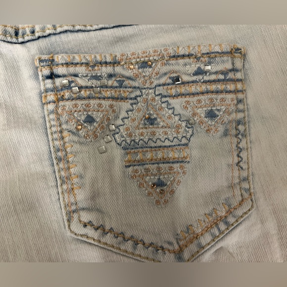 Premium Vanity Collection Juniors Shorty Shorts with Decorative Back Pockets - Picture 7 of 13